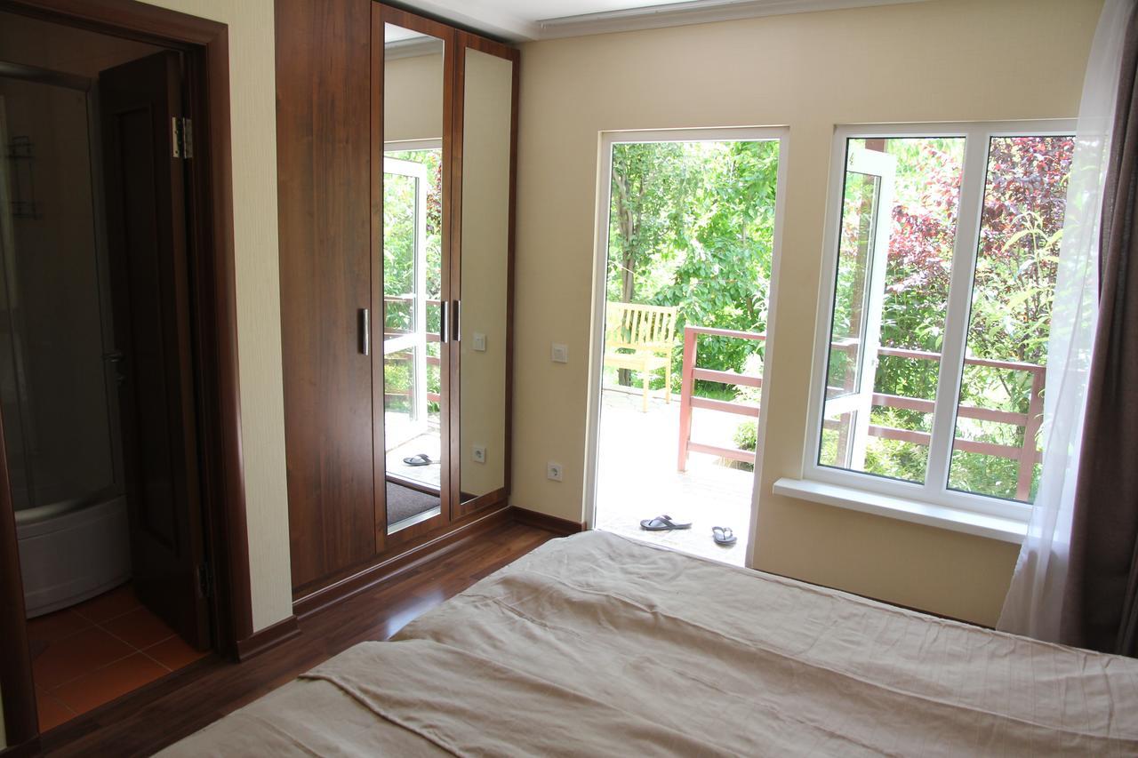 Guest House Leto Dolinka Exterior foto