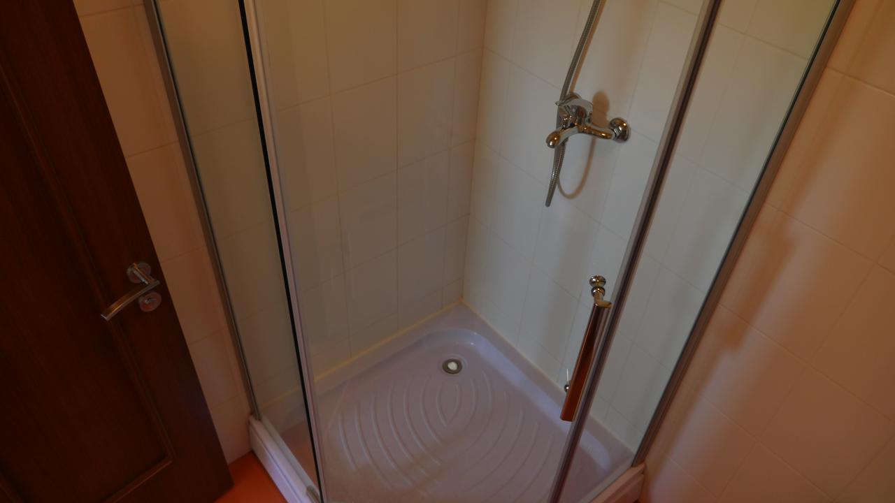 Guest House Leto Dolinka Exterior foto
